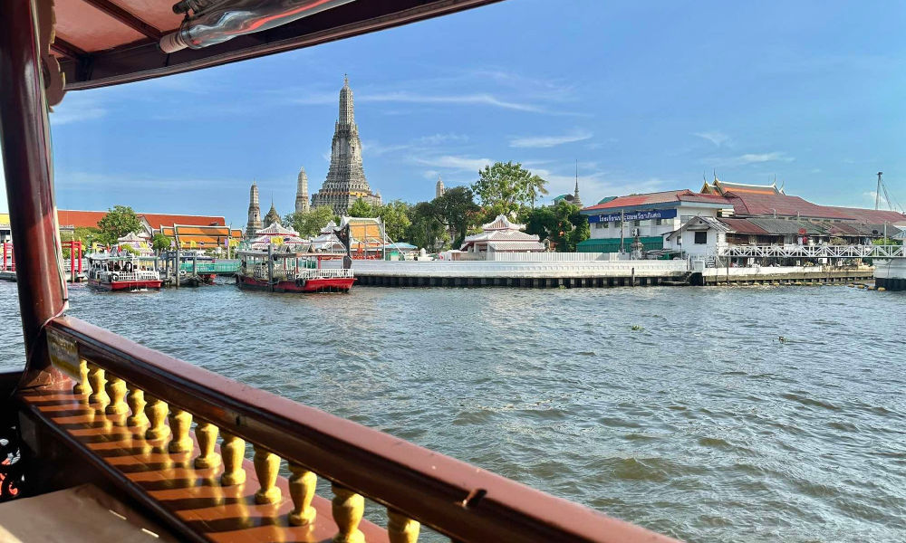 Mahapatra Classic Thai Wooden Boat Lunch Cruise