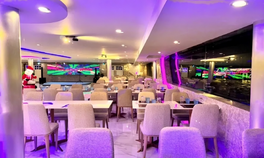 Luxury White Dinner Cruise – International Buffet & Unlimited Beer & Wine