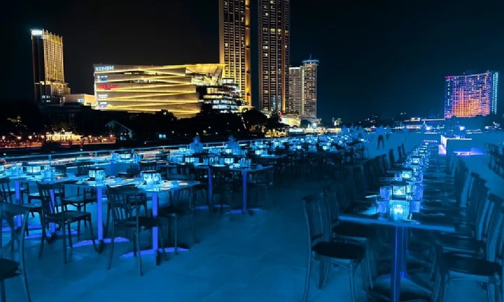 Luxury White Dinner Cruise – International Buffet & Unlimited Beer & Wine