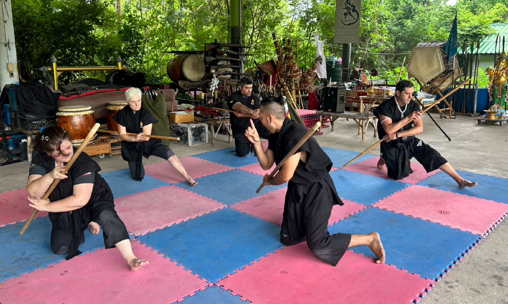 THAKANDAY01-03