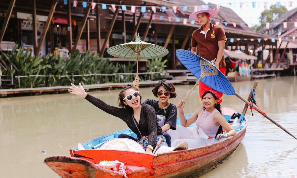 Pattaya Floating Market Cultural Park