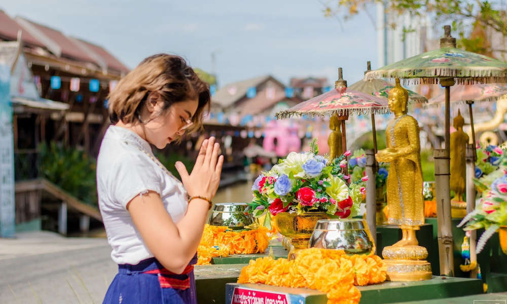 Pattaya Floating Market Cultural Park